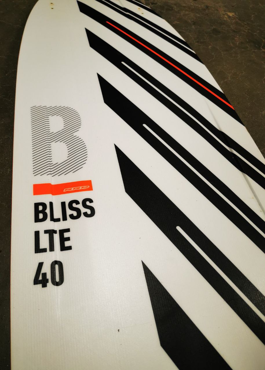 BLISS 40 LTE Y27